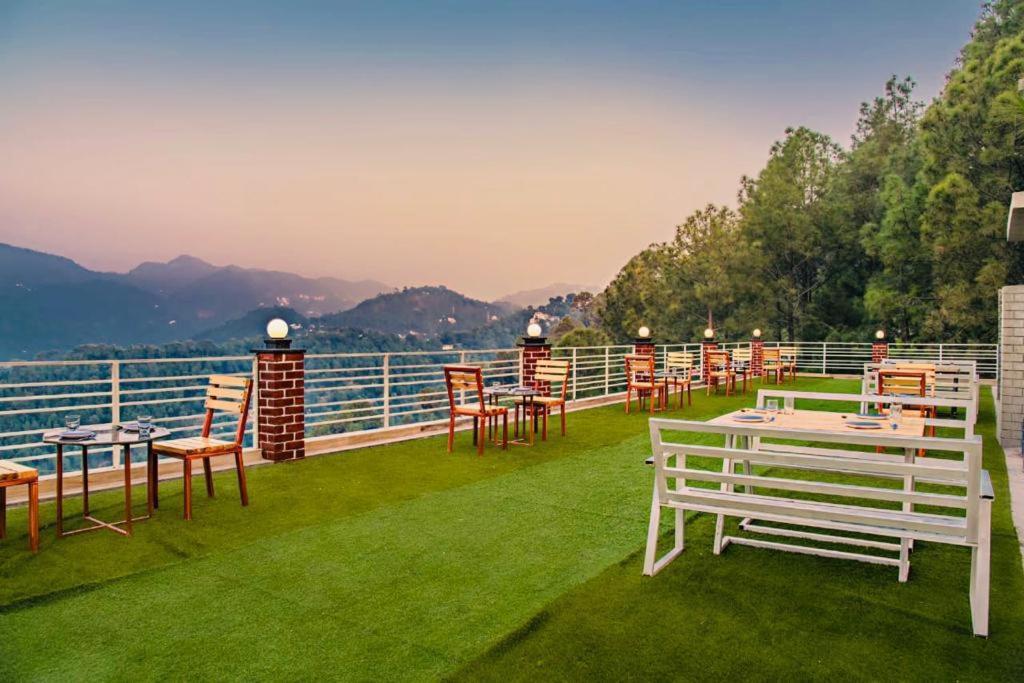 Bed and Breakfast Hillcrest Heights Касаулі Екстер'єр фото