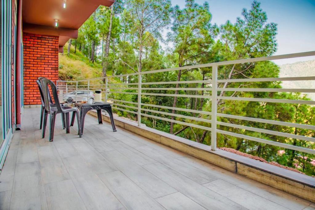 Bed and Breakfast Hillcrest Heights Касаулі Екстер'єр фото