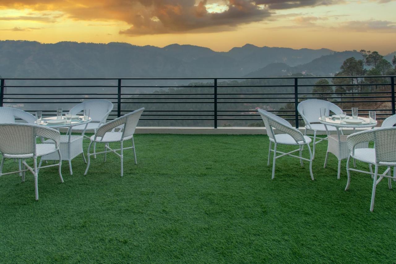 Bed and Breakfast Hillcrest Heights Касаулі Екстер'єр фото